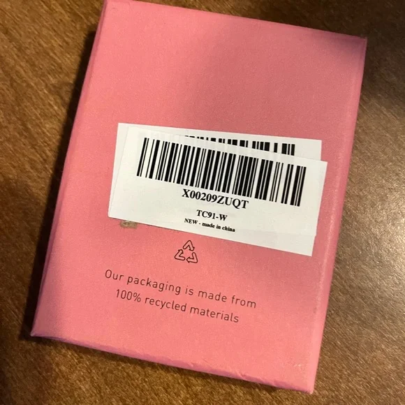 NWT Pavoli 14k plated white gold small hoop earrings - Picture 3 of 4